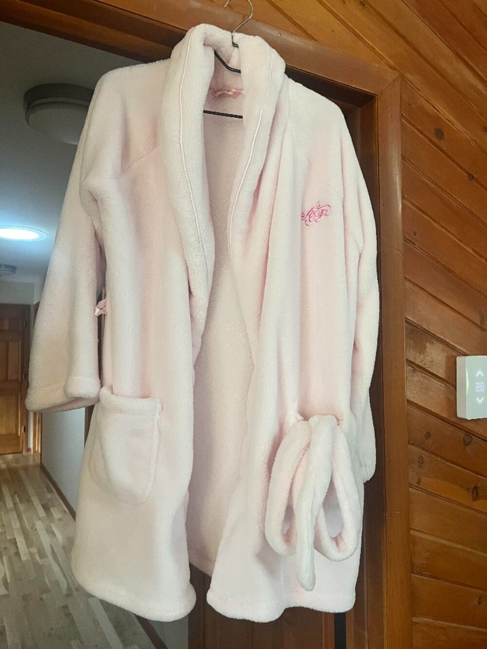 Victoria's Secret ANGEL Cozy Short Robe
